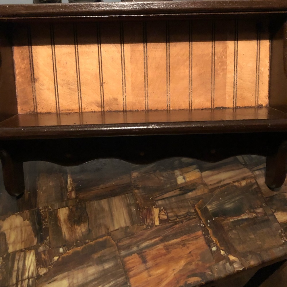 Multiuse mini shelf